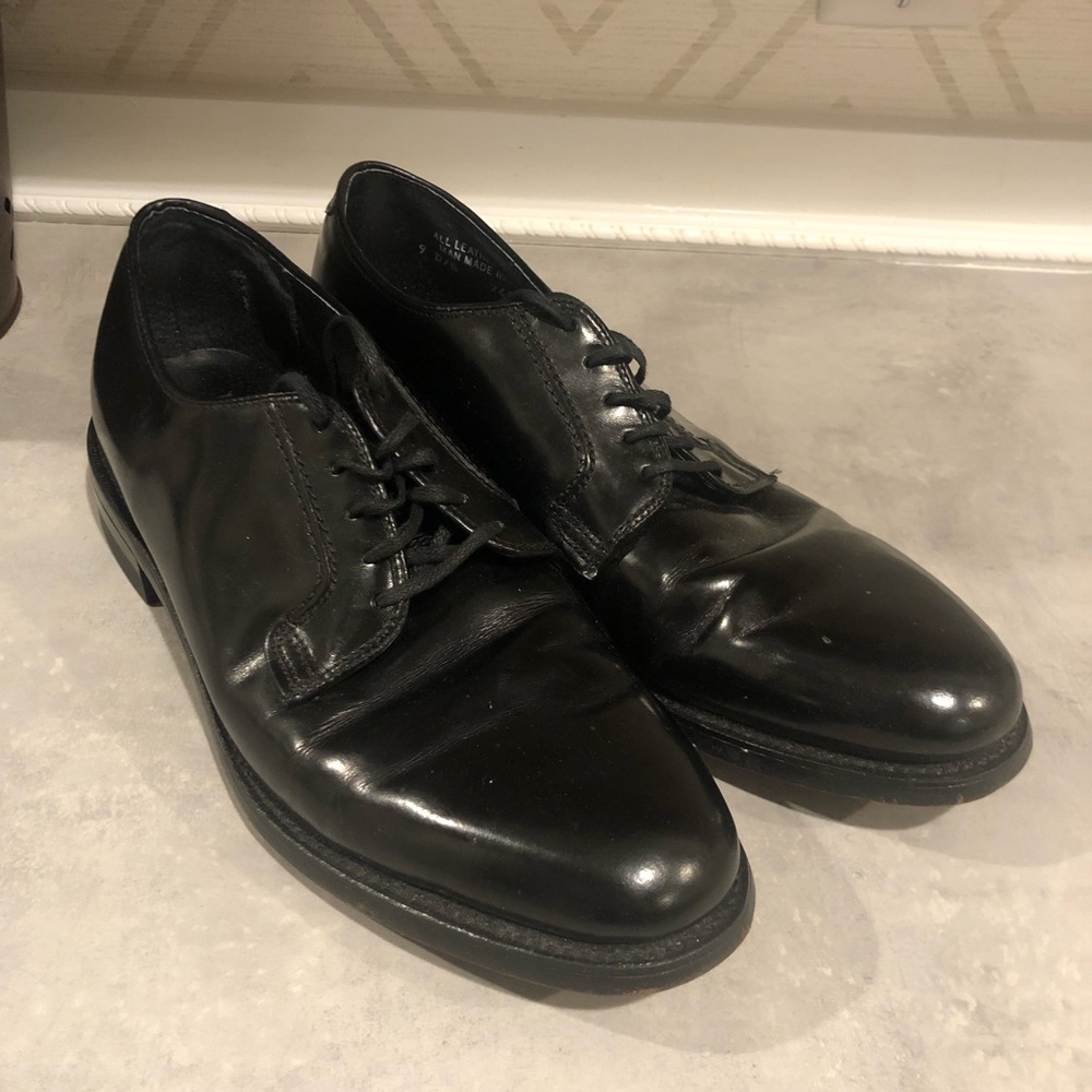 Hanover mens black dress shoes size 9